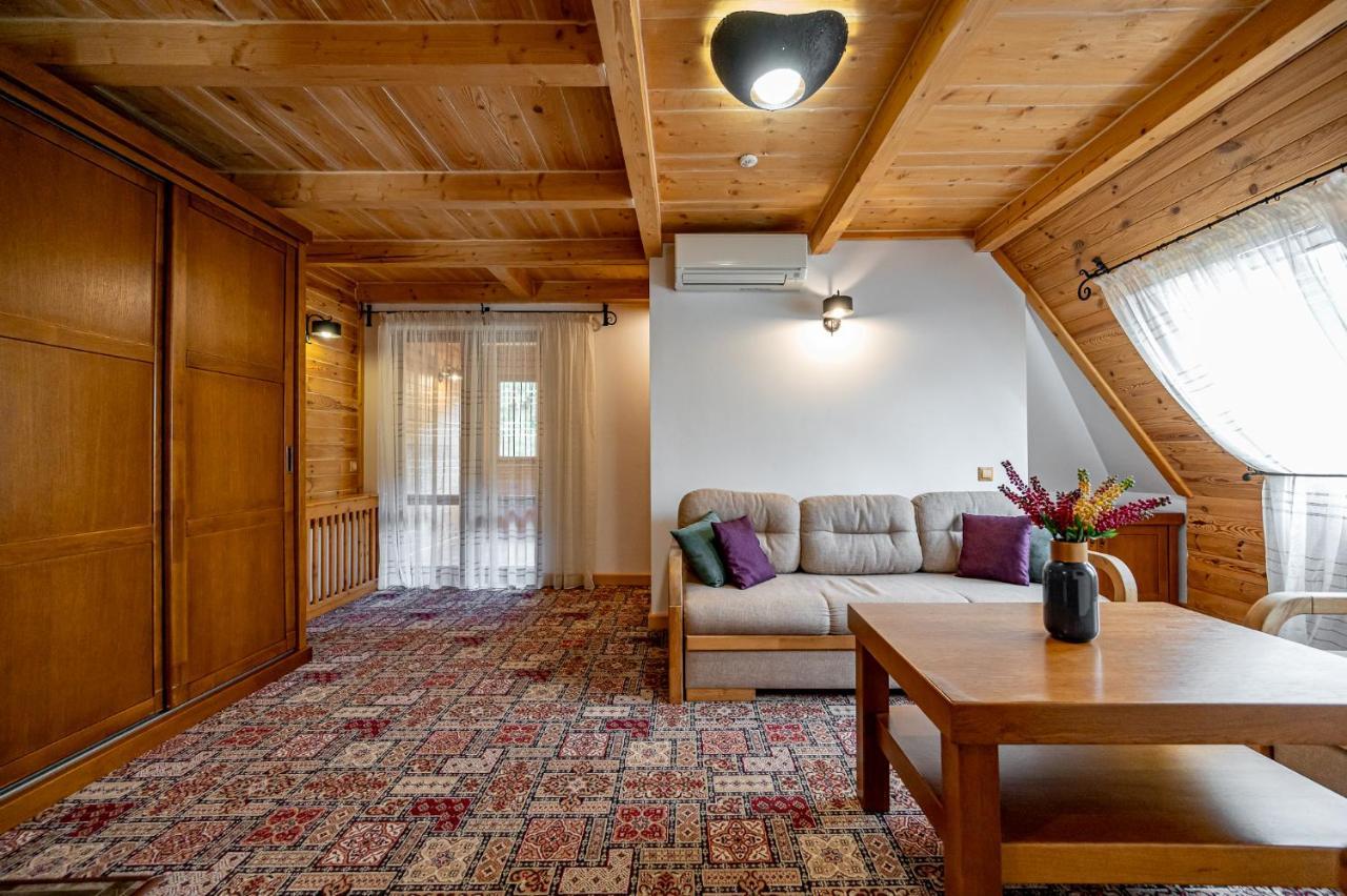 Tatariv Deluxe Hotel Kültér fotó
